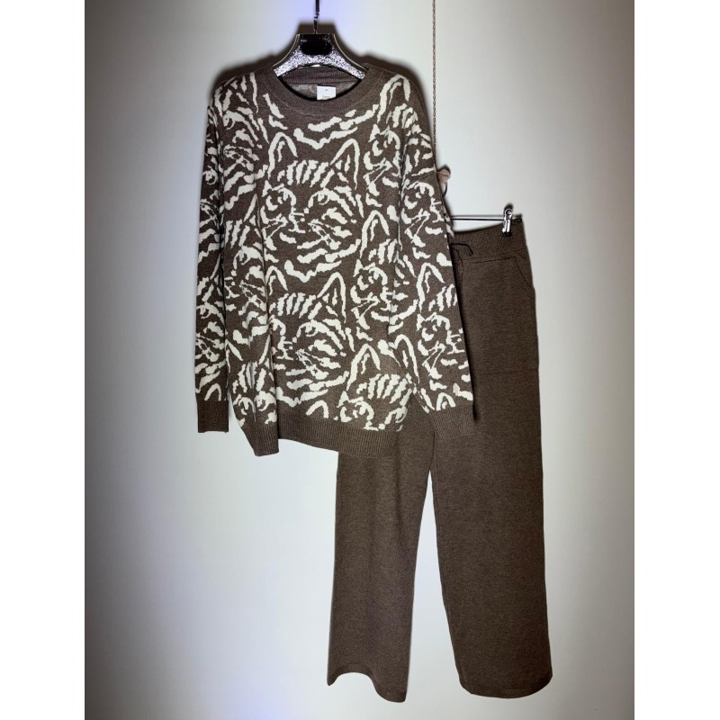 Conjunto punto jersey estampado cara gato y pantalón liso