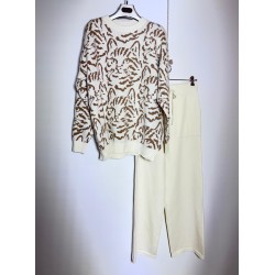 Conjunto punto jersey estampado cara gato y pantalón liso