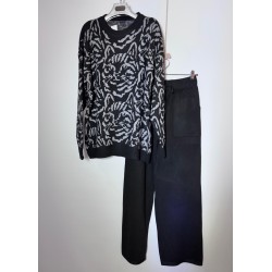 Conjunto punto jersey estampado cara gato y pantalón liso