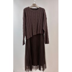 Conjunto vestido tul plisado y jersey asimetrico