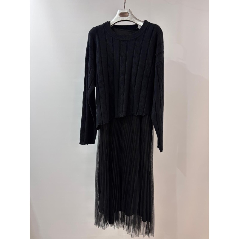 Conjunto vestido tul plisado y jersey asimetrico