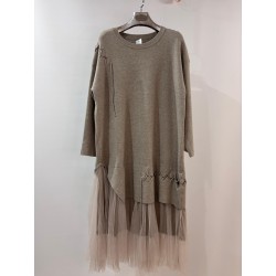 Vestido de punto con tul