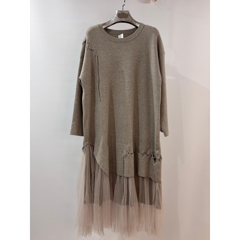 Vestido de punto con tul