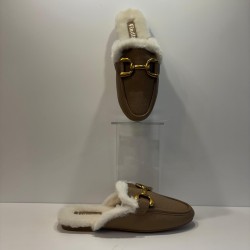 Mules forradas de pelo.