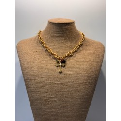 Colgante de acero con cruz