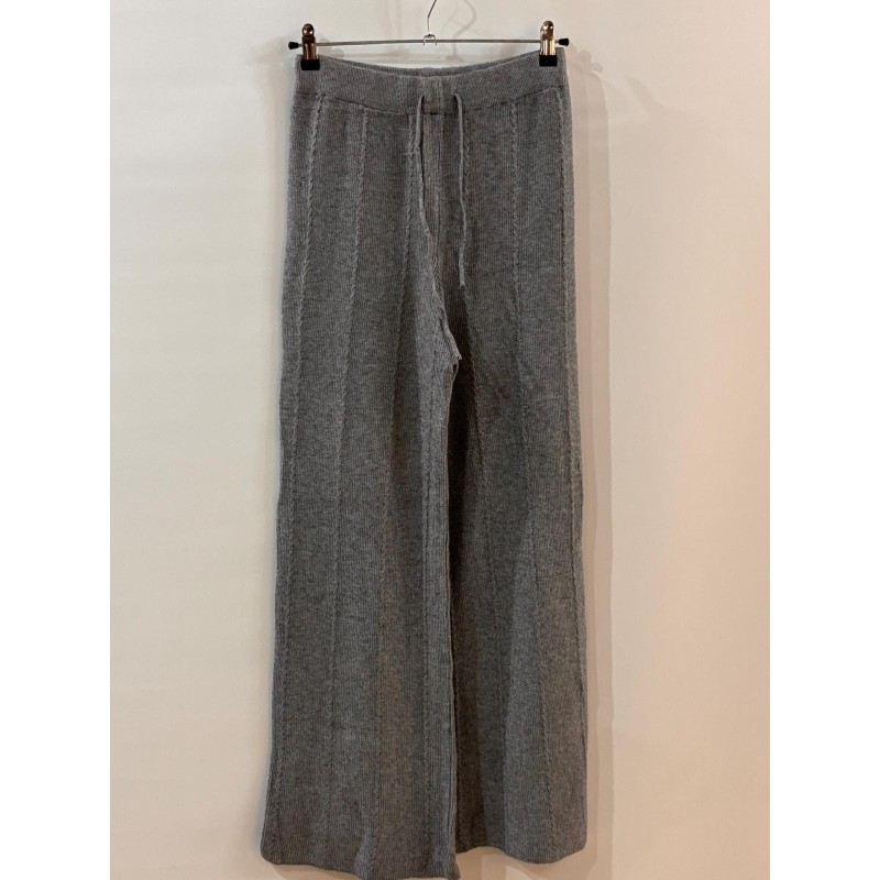 Pantalón de punto trenzado