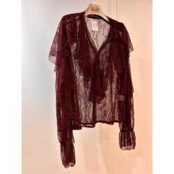 Camisa de encaje con volantes