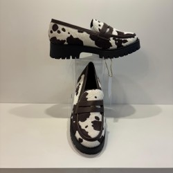 Mocasín estampado vaca