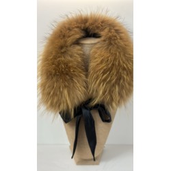 Cuello  de zorro con lazo