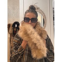 Cuello de zorro largo