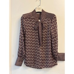 Blusa estampada burdeos