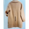 Abrigo camel botones negros