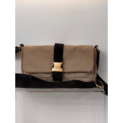 Bolso bandolera pequeño beige impermeable